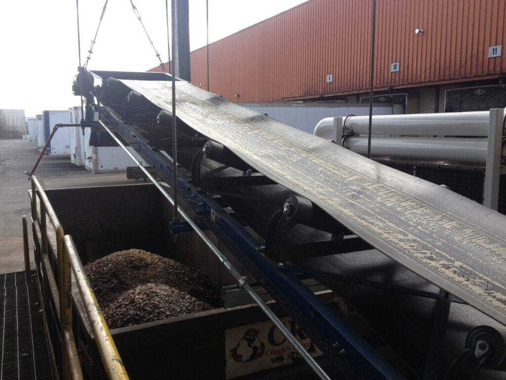 Endura-Veyor outdoor trough idler conveyer material removal application